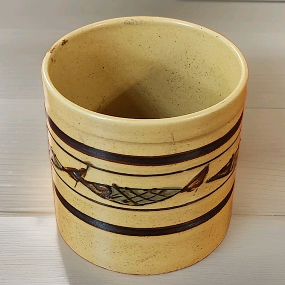 Vintage WONY Ltd Japan Stoneware Vase – 5″ Fish-Band Motif | Mid-Century Japandi - Picture 4 of 11